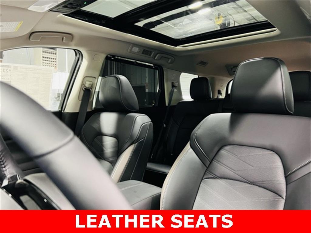 new 2025 Nissan Pathfinder car, priced at $53,575