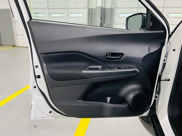 new 2025 Nissan Kicks Play car, priced at $23,850