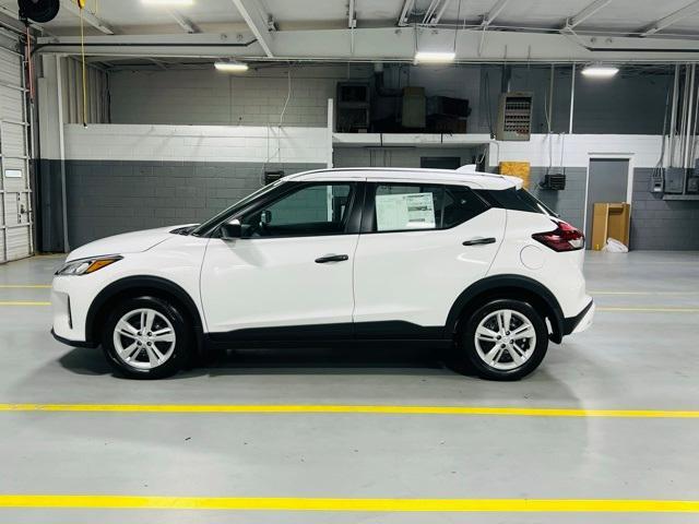 new 2025 Nissan Kicks Play car, priced at $23,850