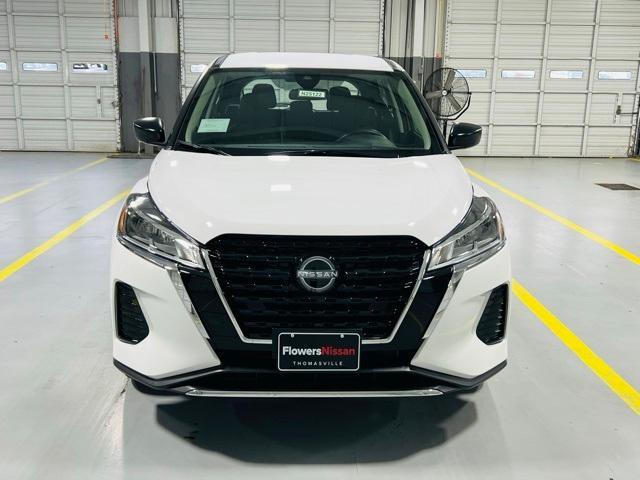new 2025 Nissan Kicks Play car, priced at $23,850