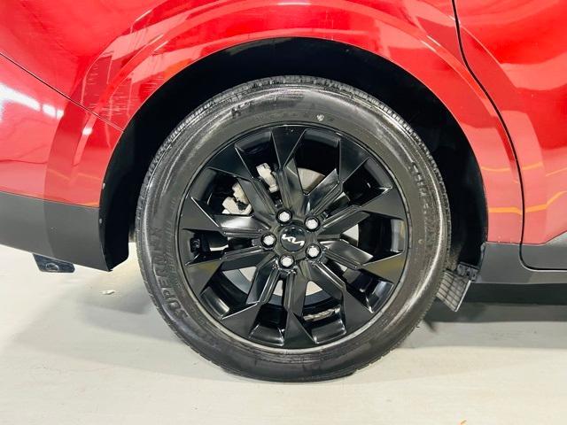used 2022 Kia Carnival car, priced at $31,500