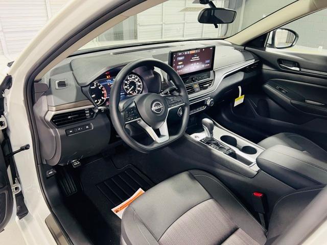 new 2025 Nissan Altima car, priced at $31,005