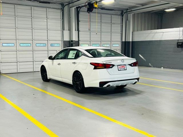 new 2025 Nissan Altima car, priced at $31,005
