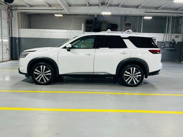 new 2025 Nissan Pathfinder car, priced at $53,080