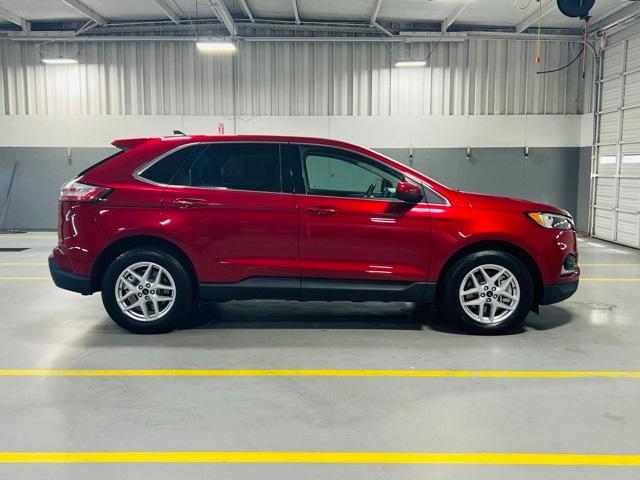 used 2024 Ford Edge car, priced at $25,000