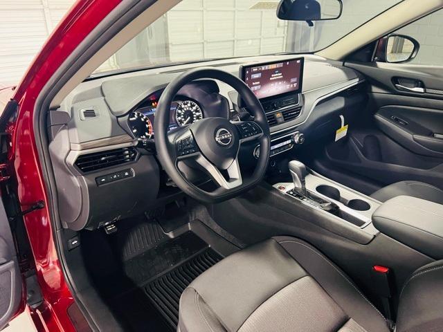 new 2025 Nissan Altima car, priced at $31,005