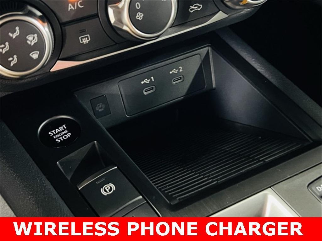 new 2025 Nissan Kicks car, priced at $25,595