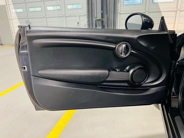 used 2018 MINI Hardtop car, priced at $10,500