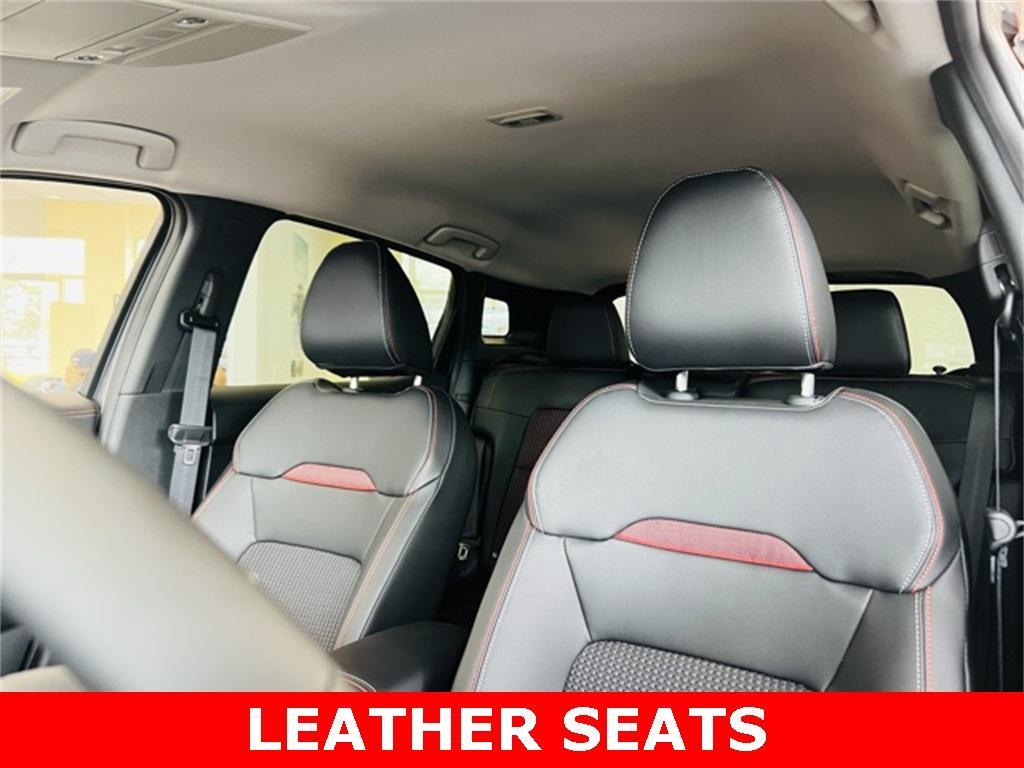 new 2025 Nissan Kicks car, priced at $28,915