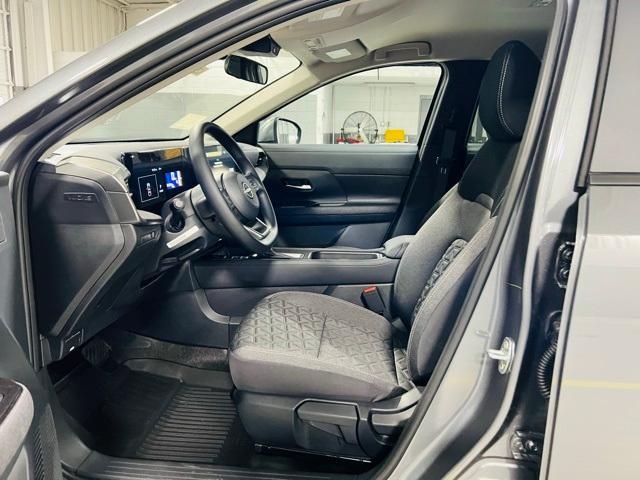 new 2025 Nissan Kicks car, priced at $25,595