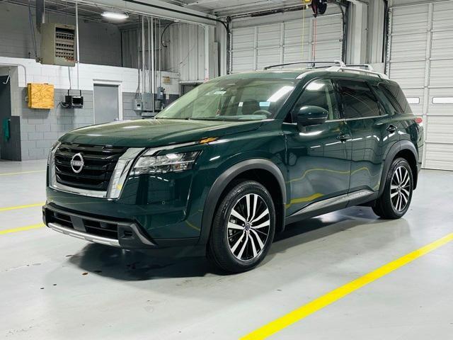 new 2024 Nissan Pathfinder car, priced at $51,470