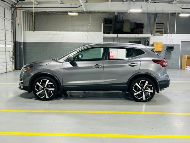 used 2022 Nissan Rogue Sport car, priced at $25,000