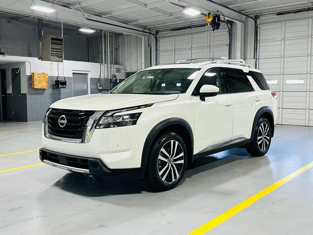 new 2025 Nissan Pathfinder car, priced at $53,490