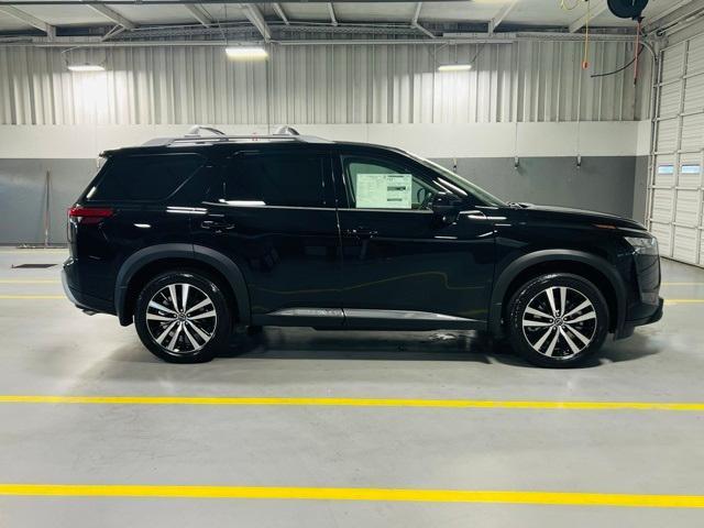 new 2025 Nissan Pathfinder car, priced at $52,400