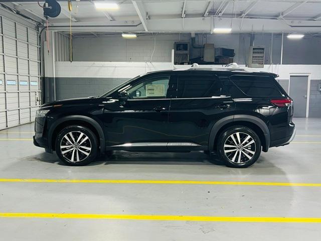 new 2025 Nissan Pathfinder car, priced at $52,400