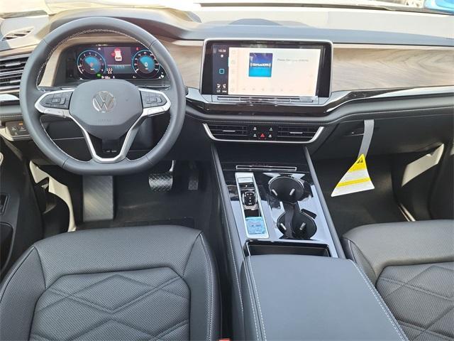 new 2025 Volkswagen Atlas car, priced at $44,321