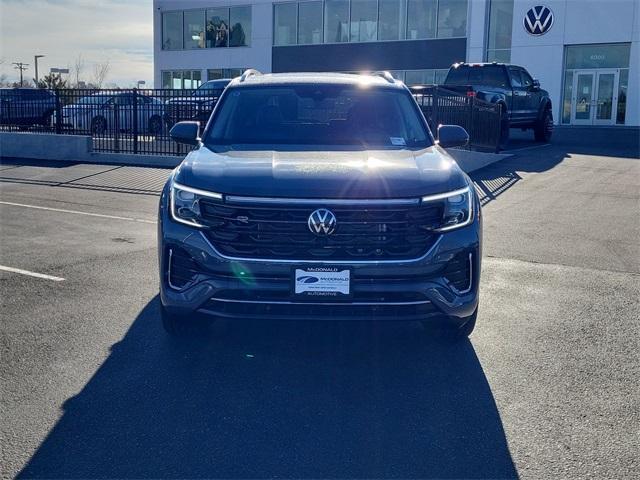 new 2025 Volkswagen Atlas car, priced at $52,651