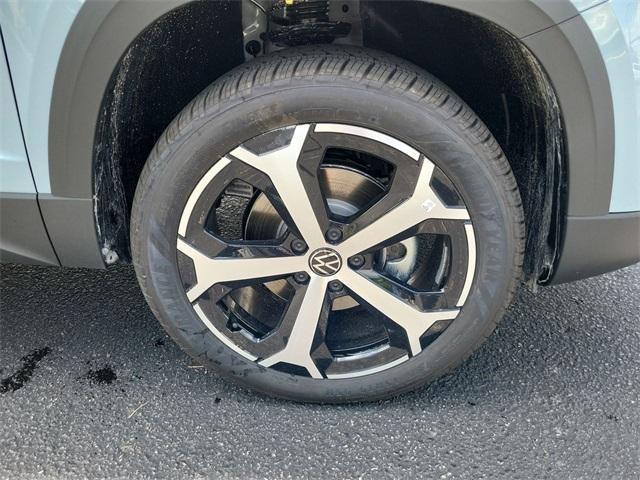 new 2025 Volkswagen Taos car, priced at $36,016