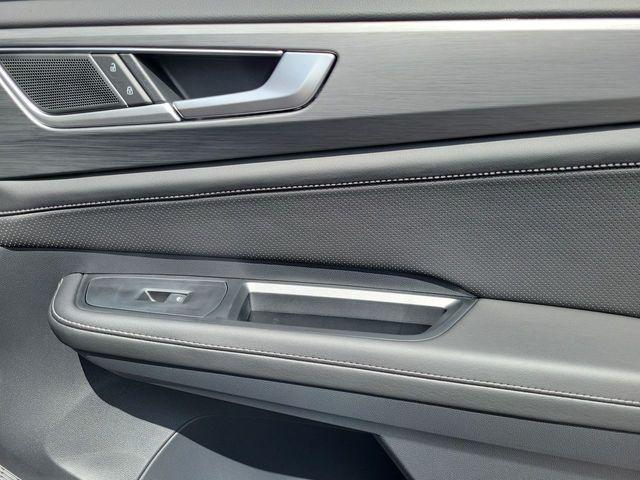 new 2026 Volkswagen Atlas Cross Sport car