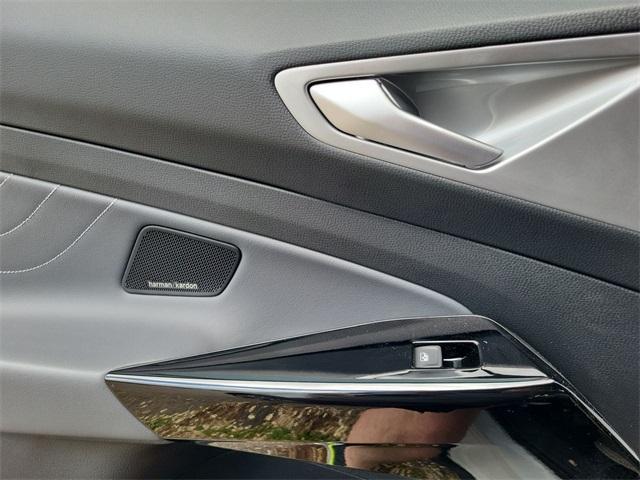 new 2025 Volkswagen ID.4 car, priced at $46,529