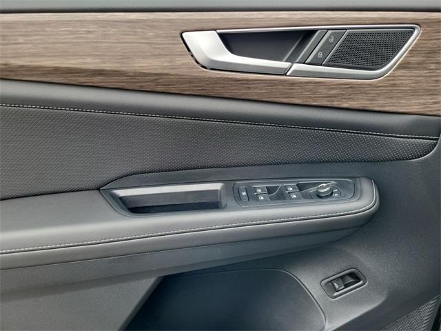 new 2025 Volkswagen Atlas car, priced at $46,277