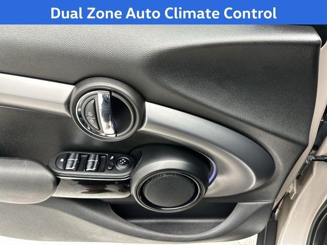 used 2022 MINI Hardtop car, priced at $20,900