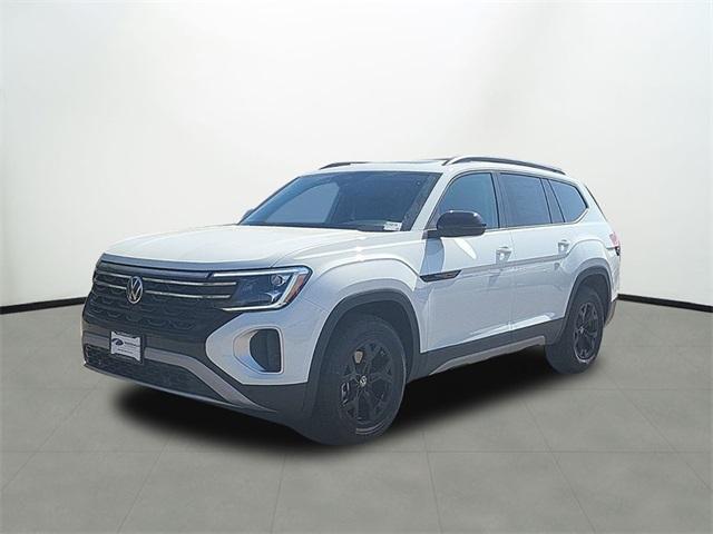 new 2025 Volkswagen Atlas car, priced at $45,132