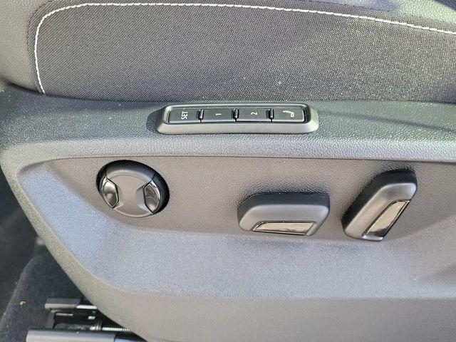 new 2026 Volkswagen Atlas Cross Sport car