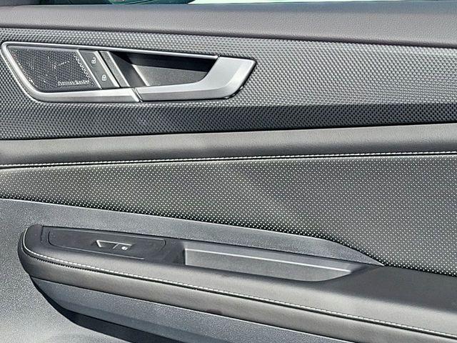 new 2026 Volkswagen Atlas Cross Sport car