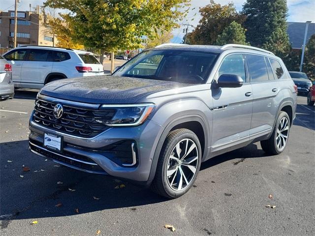 new 2024 Volkswagen Atlas car, priced at $48,679