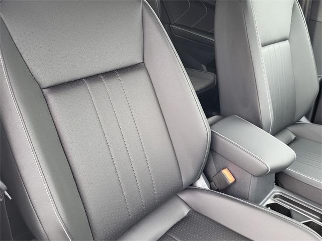 new 2024 Volkswagen Tiguan car, priced at $33,016