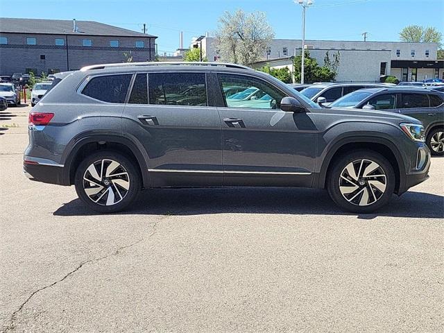 new 2025 Volkswagen Atlas car, priced at $45,214