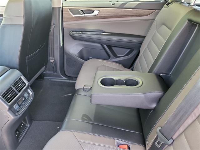new 2025 Volkswagen Atlas car, priced at $45,214
