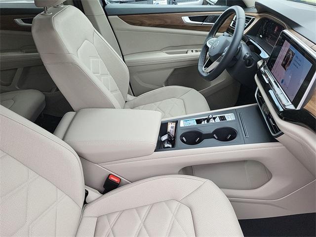 new 2025 Volkswagen Atlas car, priced at $38,211