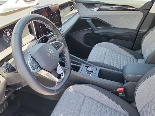 new 2025 Volkswagen Tiguan car, priced at $30,678