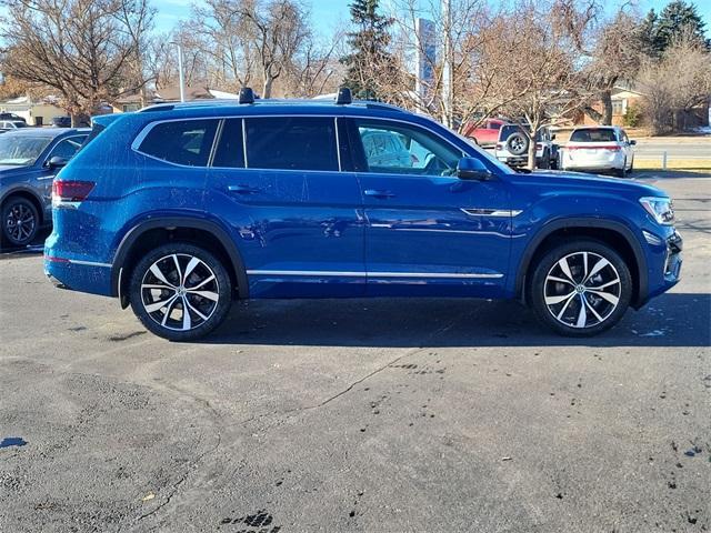 new 2025 Volkswagen Atlas car, priced at $52,078