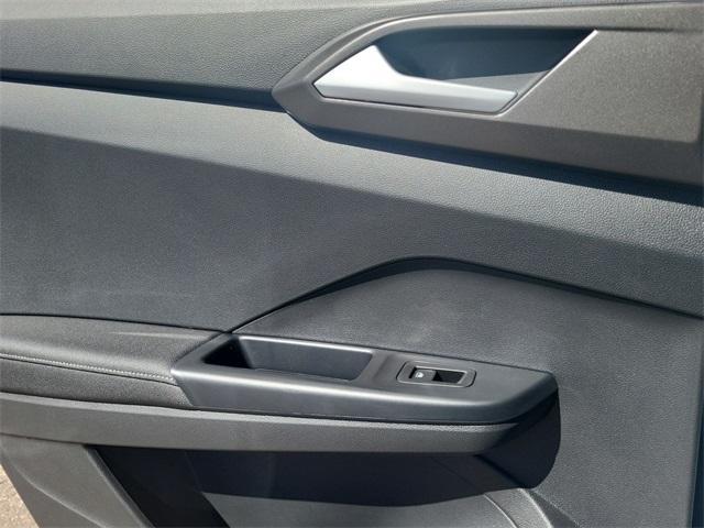 new 2025 Volkswagen Taos car, priced at $30,433