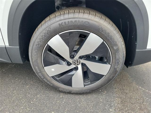 new 2025 Volkswagen Taos car, priced at $27,510