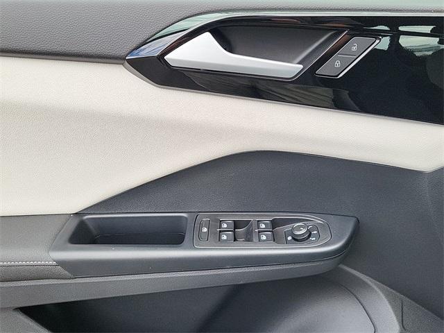 new 2025 Volkswagen Taos car, priced at $27,510