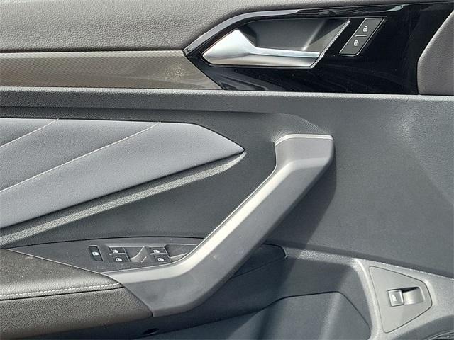 new 2025 Volkswagen Jetta car, priced at $28,581