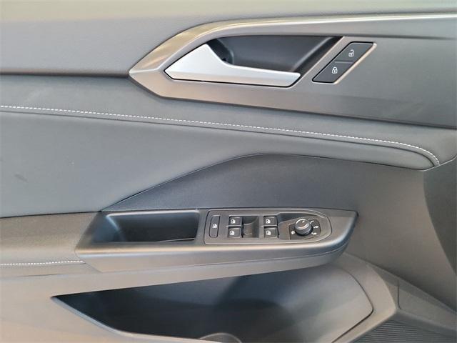 new 2025 Volkswagen Taos car, priced at $33,258
