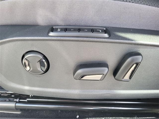 new 2025 Volkswagen ID.4 car, priced at $43,433