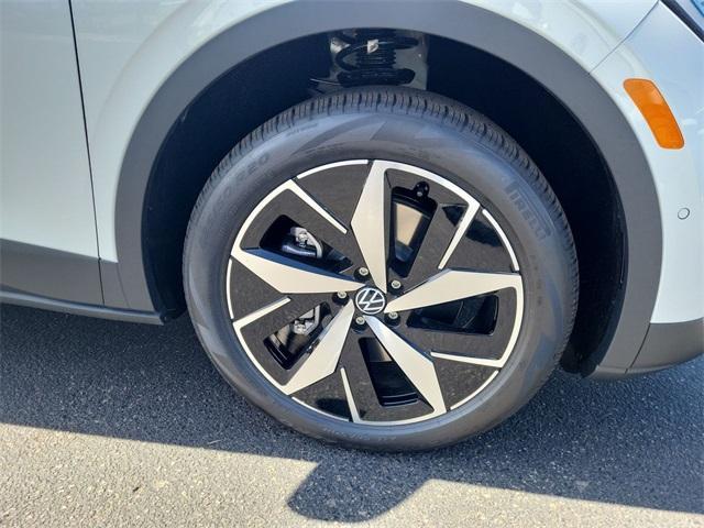 new 2025 Volkswagen ID.4 car, priced at $43,433
