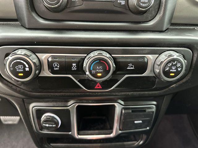 used 2021 Jeep Wrangler Unlimited car, priced at $27,234