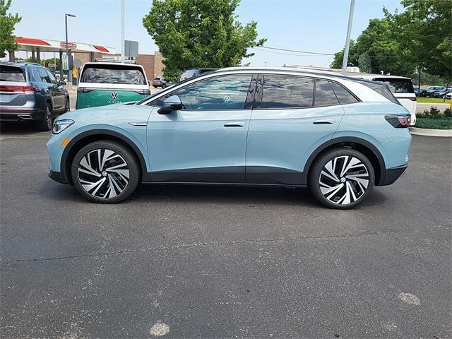 new 2025 Volkswagen ID.4 car, priced at $39,343
