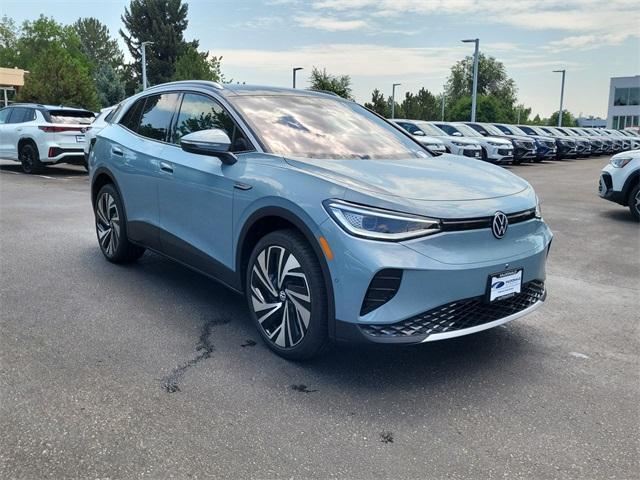 new 2025 Volkswagen ID.4 car, priced at $39,343