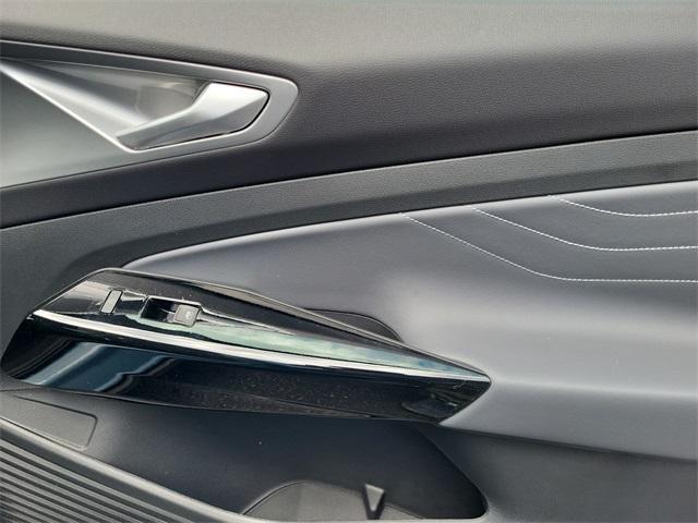 new 2025 Volkswagen ID.4 car, priced at $39,343