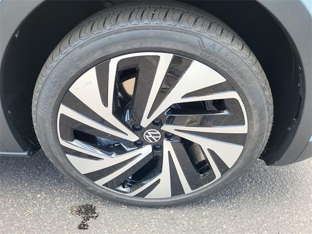 new 2025 Volkswagen ID.4 car, priced at $39,343