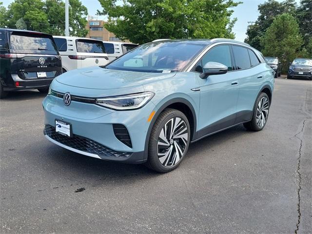 new 2025 Volkswagen ID.4 car, priced at $39,343