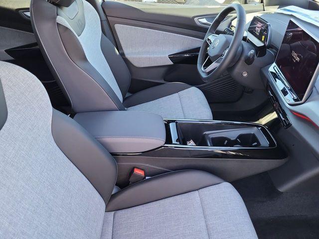 new 2025 Volkswagen ID.4 car, priced at $40,160